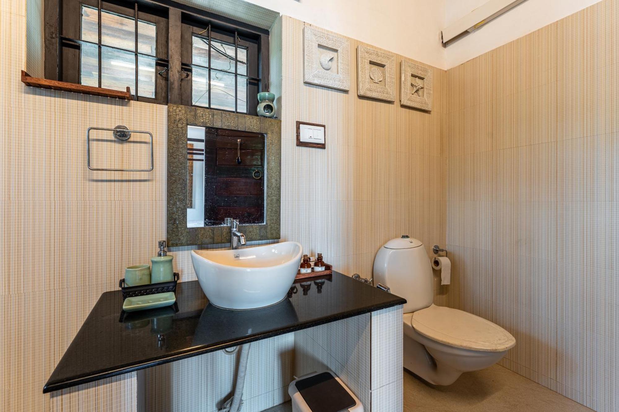 Villa Naina, Marari Beach Alappuzha ภายนอก รูปภาพ